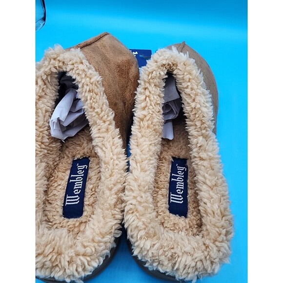 NEW Wembley Men's Large 9.5-10.5 Slip On Fuax Fur suede Clog Slippers Brown - Picture 2 of 6
